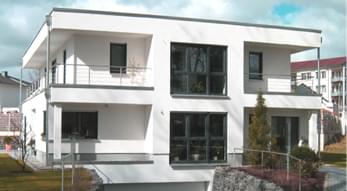 Modernes Einfamilienhaus in Bauhaus Architektur